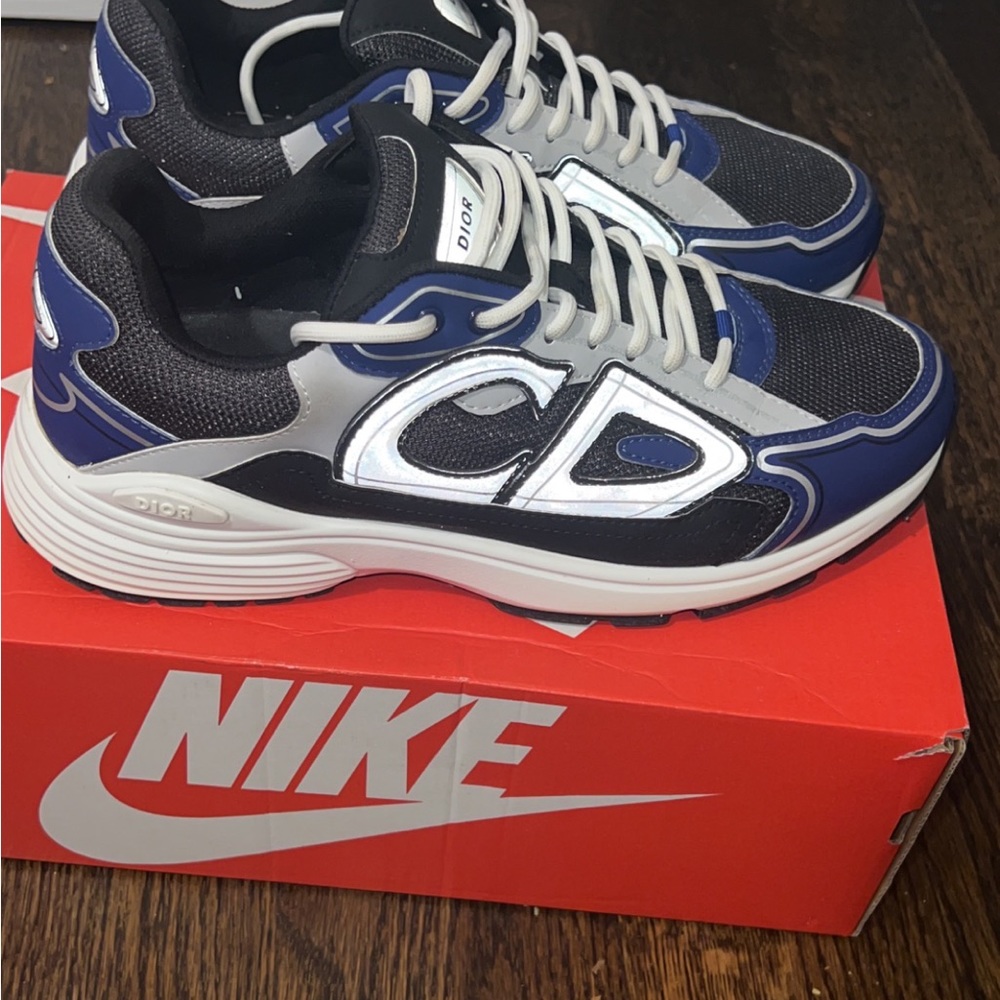 Fair Condition Dior B30 size 42 - Picture 4 of 5